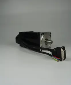750 W Servo Motor ve Sürücü Seti (İkinci El) - Yandan motor görünümü